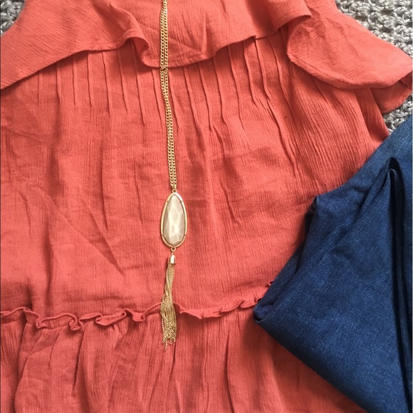 Gold necklace - Picture 1 of 2